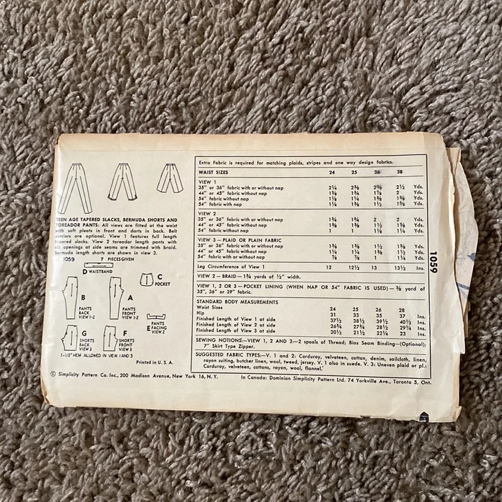 Vintage Lot of Sewing Patterns Lot #1 - Picture 5 of 11